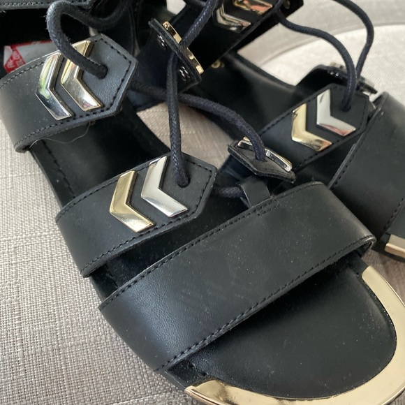 Gold and Silver Fergie Gladiators. Size 6! - Picture 1 of 4